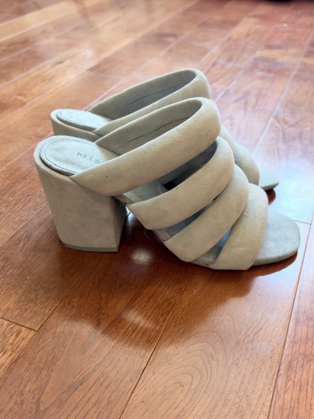 Kelsi Dagger Brooklyn Puffy Strap Block Heel Sandals Sage Size 6.5